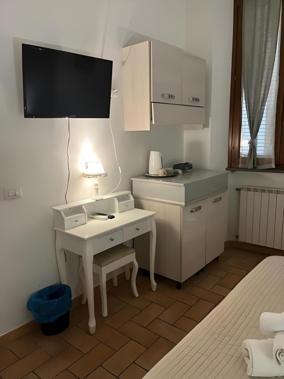 Отель Casa Boss Oblivium Флоренция Экстерьер фото
