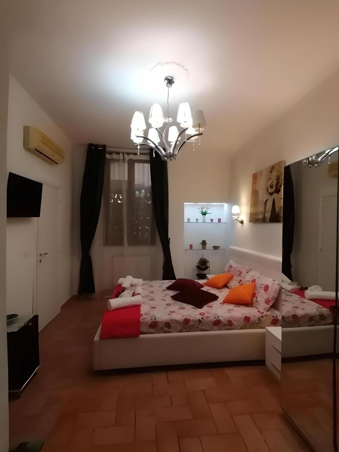 Отель Casa Boss Oblivium Флоренция Экстерьер фото